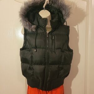 Red Fox sleeveless parka